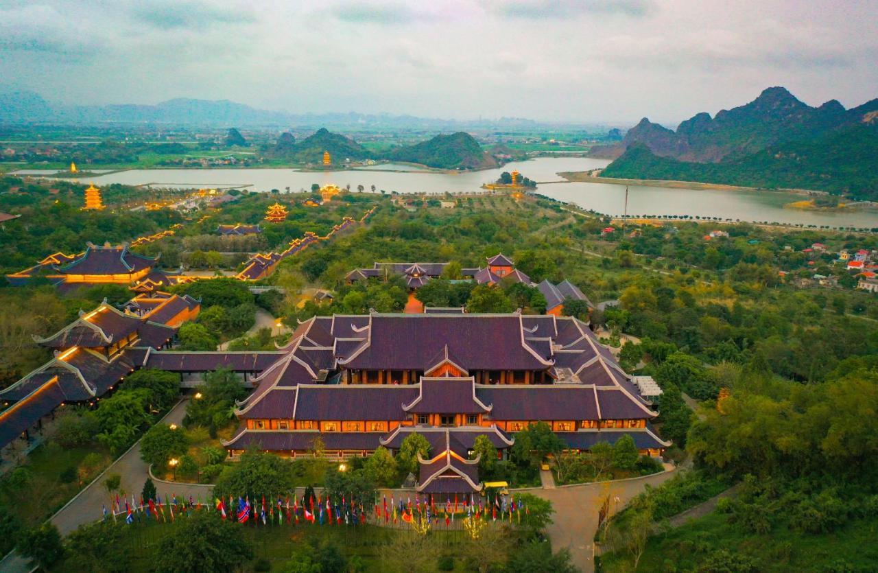 Khach Xa Bai Dinh Hotell Ninh Bình Exteriör bild