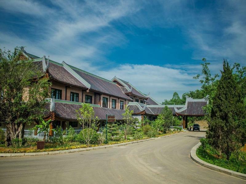 Khach Xa Bai Dinh Hotell Ninh Bình Exteriör bild